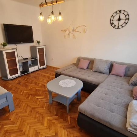 Ri-Jo Apartman Mohacs Ngoại thất bức ảnh