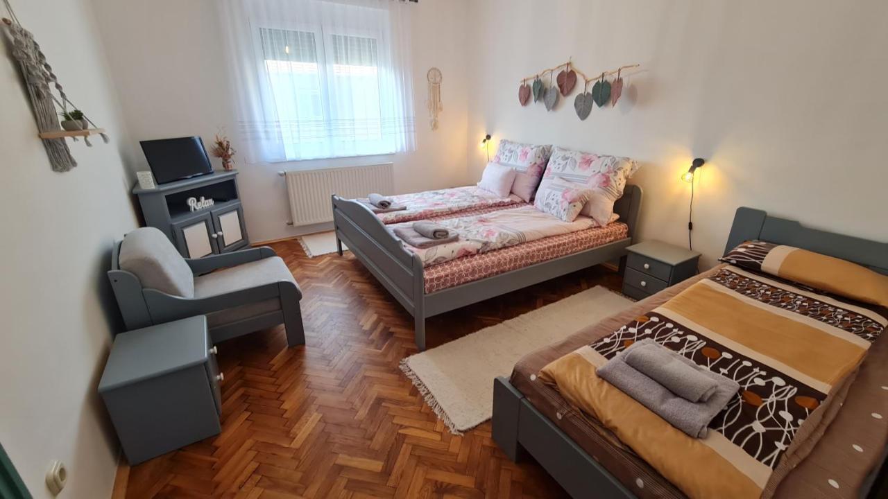 Ri-Jo Apartman Mohacs Ngoại thất bức ảnh